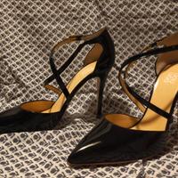 scarpe da donna décolleté con tacco a stiletto