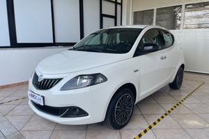Lancia Ypsilon 1.0 FireFly 5 porte S&S Hybrid Gold