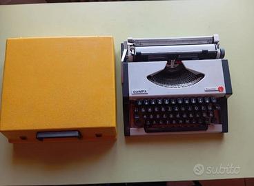 Macchina da scrivere 