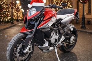 MV AGUSTA RIVALE 800 2015