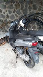 Ricambi usati Peugeot Tweet 50 Suzuki Sixteen 125