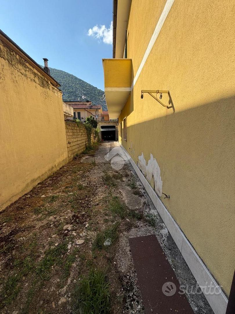 Appartamento – Capistrello - Vista 2