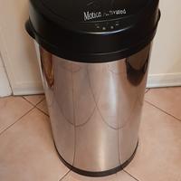 cestino gettacarte automatico