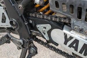 Yamaha TT600E Striscia scorri catena 4GV 5CH DJ011