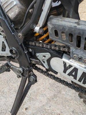 Yamaha TT600E Striscia scorri catena 4GV 5CH DJ011