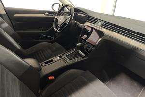 VOLKSWAGEN Passat Variant 2.0 TDI DSG Highline Blu