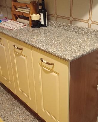 cucina smontata in buone condizioni