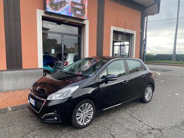 Peugeot 208 PureTech 82 5 porte Allure 2015