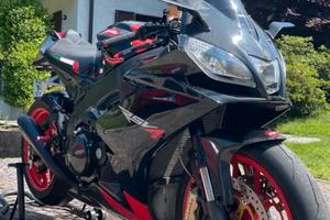 Aprilia rsv4