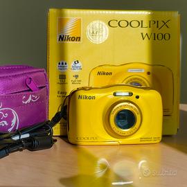 Nikon Coolpix W100 • 13.2MP • Y2K • Testata