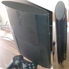 Playstation 3 superslim.
