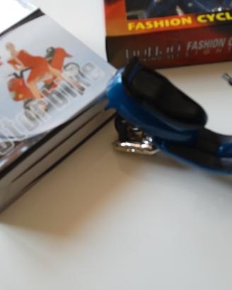 accendino a forma di scooter e di bici