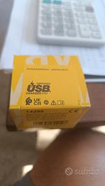 Alimentatore USB - C  30watt Vimar plana 2 moduli 