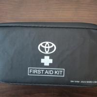 kit primo soccorso Toyota Yaris