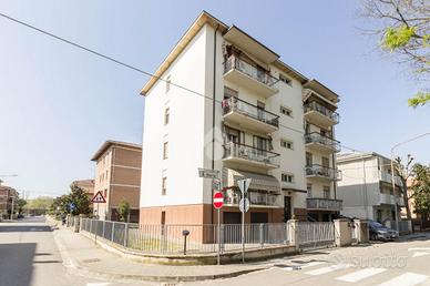 3 LOCALI A CARPI