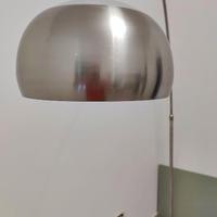 Lampada da terra ad arco (Tomasucci)