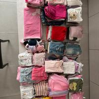 Stock vestiti bimba 12-24 mesi