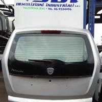 Portellone lancia musa