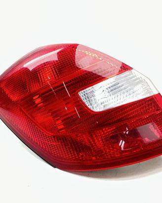 STOP FANALE POSTERIORE SINISTRO SKODA Fabia Berlin