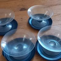 4 contenitori Tupperware con coperchio ermetico. 