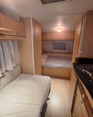 Roulotte CHATEAU Caravans NV DELTA 463