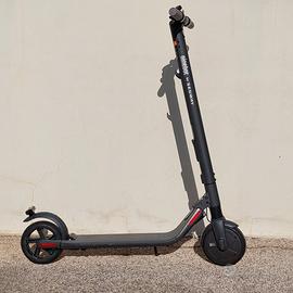 Monopattino Elettrico Ninebot