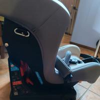Seggiolino auto