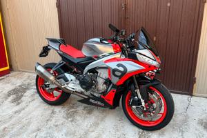 Aprilia tuono 660