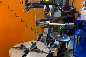 Smonta gomme equilibratrice