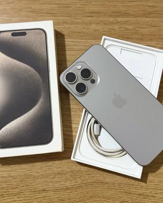 iPhone 15 Pro Max 256 GB – Titanio naturale