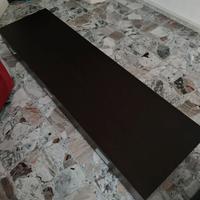 Mobili bassi con cassettoni