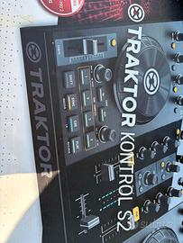 Traktor kontrol s2 console dj
