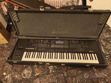 Roland G-1000 Arranger Workstation