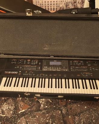 Roland G-1000 Arranger Workstation