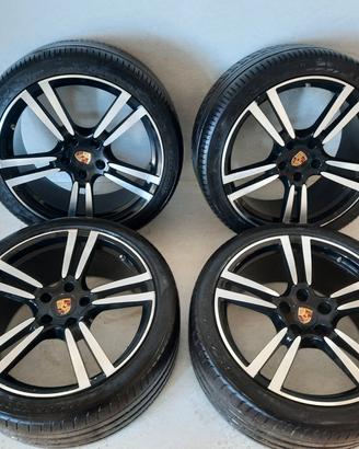 Cerchi Porsche Cayenne Turbo R21