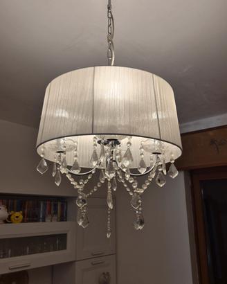 Lampadario bianco cristalli