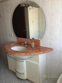 Mobiletto bagno compreso di specchi