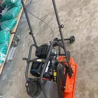 piastra vibrante compattatrice