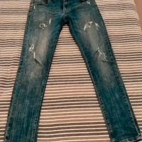 Jeans strappi