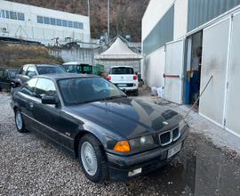 BMW 318 is Coupè