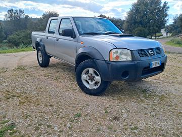 nissan navara d22