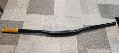 Piega manubrio RaceFace Turbine 80 x 35 mm