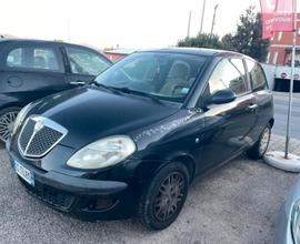 Lancia Ypsilon 1.2 60cv Neopatentati