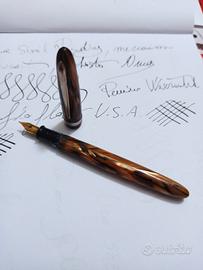 Penna stilografica marmorizzata leopardata 