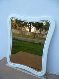 Specchio legno laccatura bianca sfondo dorato anni