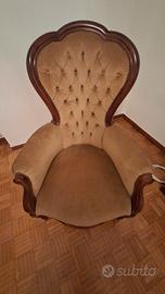 Poltrona Tronetto classica in velluto e legno
