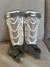 Parastinchi calcio Puma King Strap Shin Guards ner