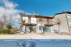 Bifamiliare ristrutturata a Castagneto - A pochi