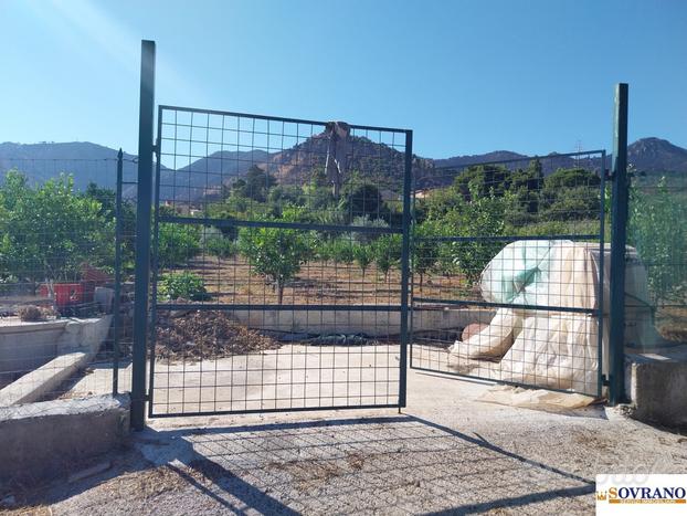 VILLAGRAZIA DI PALERMO: TERRENO MQ 3.600