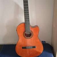 Florencia Amplificata chitarra classica